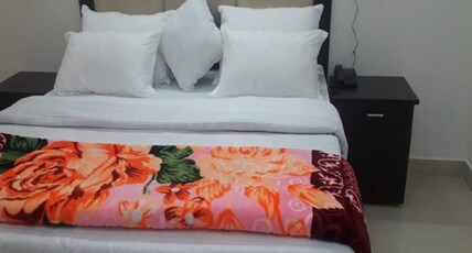 Hotel Nirvanam Room Type - Deluxe Room