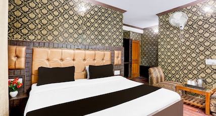 Super Collection O Mall Road Formerly Hotel Shubham Room Type - Super Deluxe Room Super Collection O Mall Road Formerly Hotel Shubham Room Type - Super Deluxe Room