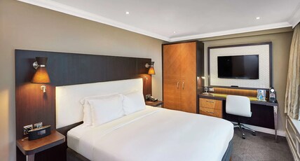 DoubleTree by Hilton Hotel London - Hyde Park Room Type - QUEEN GUEST ROOM