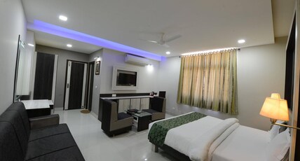 Hotel Heeralal Room Type - Royal Room