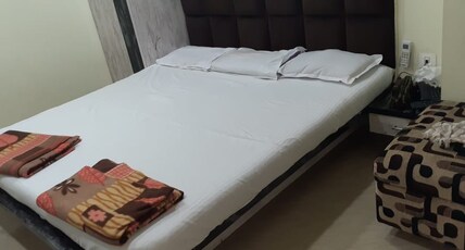 LL Guest House Room Type - Normal Room