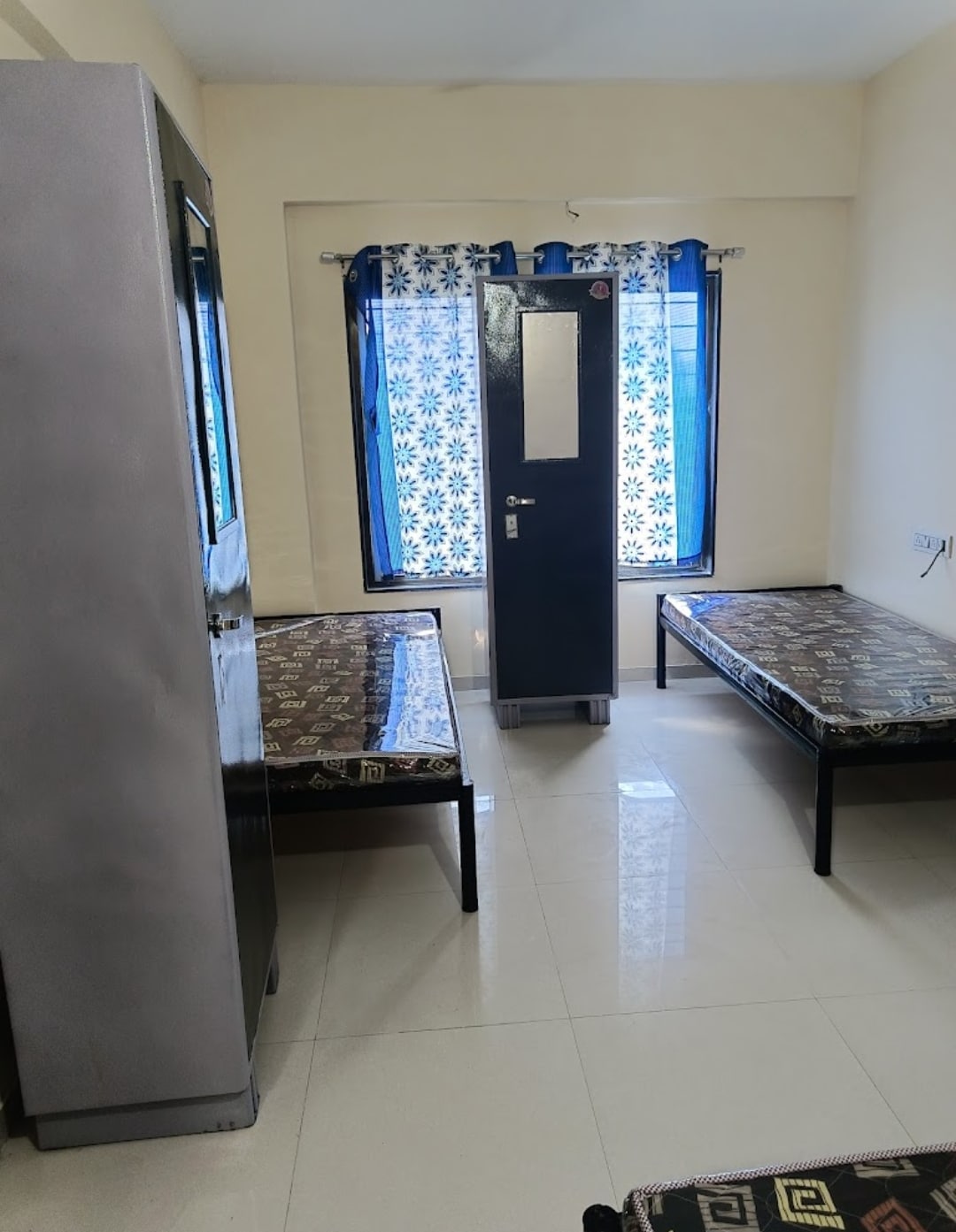 Aarya PG / HomeStay ( only for Males ), Pune Pune - Tap to explore photos