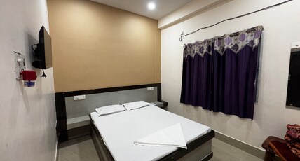 Hotel Sundaram Room Type - Standard AC Room