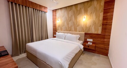 Raphilhin Business Hotel Room Type - Executive Room
