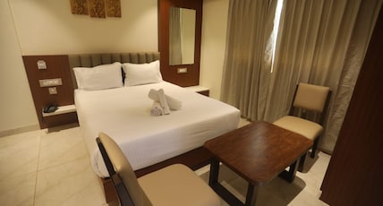 Hotel Tej Grand Room Type - Deluxe room Hotel Tej Grand Room Type - Deluxe room