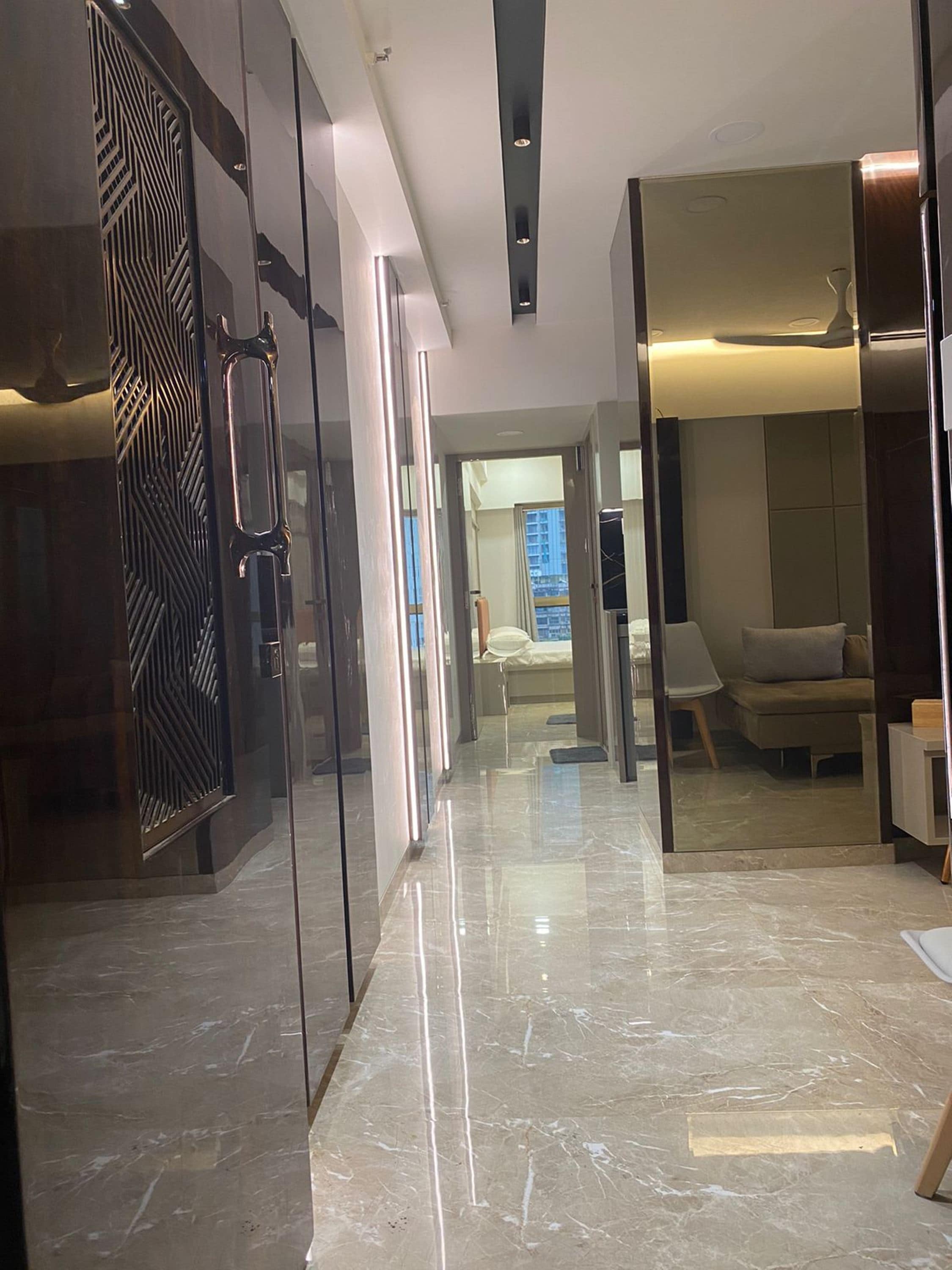 Downtown 1BHK Apartment - Tap to explore photos