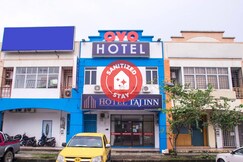 Hotel O Taj (seksyen 13)