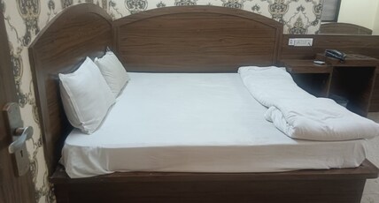 hotel atithi palace Room Type - Bedroom 5