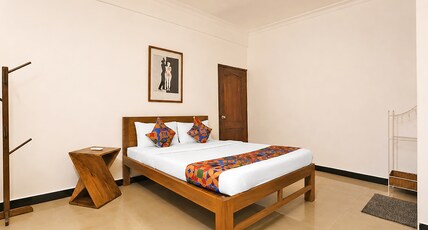 FabHotel Bounty Yatra Room Type - Deluxe Room