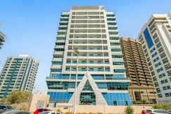 ELIVAAS Curated Convenient Loft Type 1B, Dubai Sports City
