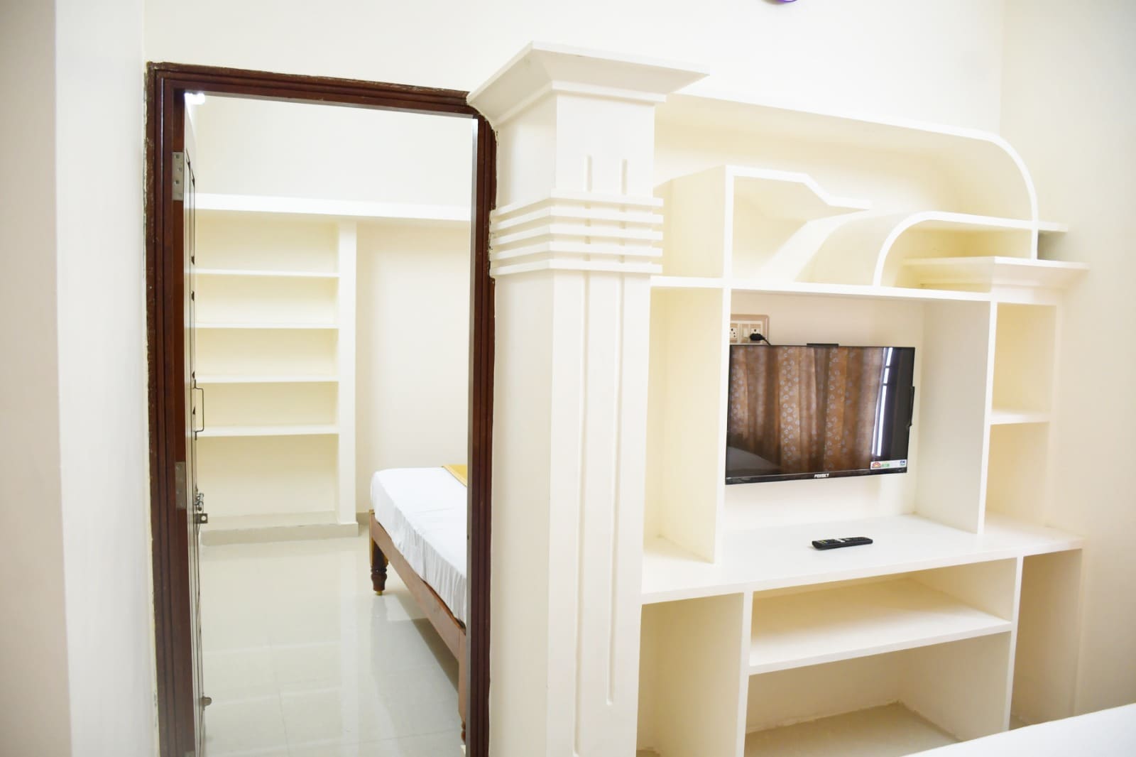 Sri Aruna Residency - Tap to explore photos