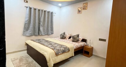 Hotel Madhav Bhakta Nivas Room Type - Deluxe AC Room D11 for 2+1