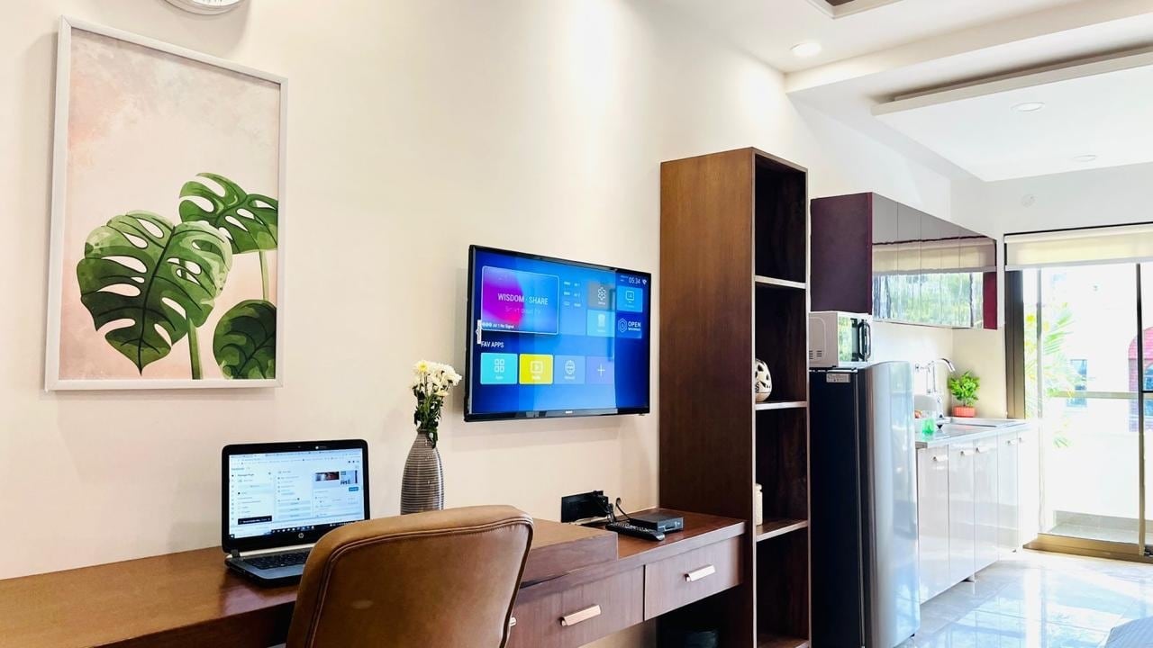 Zen Studios near Cyber Hub Gurgaon - Tap to explore photos