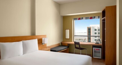 ibis Mall Avenue Dubai Room Type - Standard Room with 1 double bed