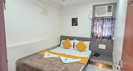 RS REGENCY Hotel Room Type - Double Bed Shared Bathroom