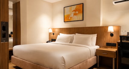 Silvotel Vijayanagar By Bizzgrow Hotels, Indore Room Type - Deluxe Room Silvotel Vijayanagar By Bizzgrow Hotels, Indore Room Type - Deluxe Room