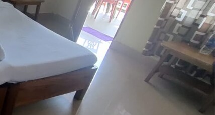 Kinglayang Homestay Room Type - Deluxe Double Bed 1st Floor