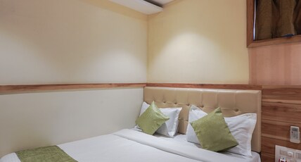 Hotel Al Madina Palace Room Type - Deluxe