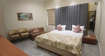 Hotel Royal Comfort Room Type - Deluxe Room