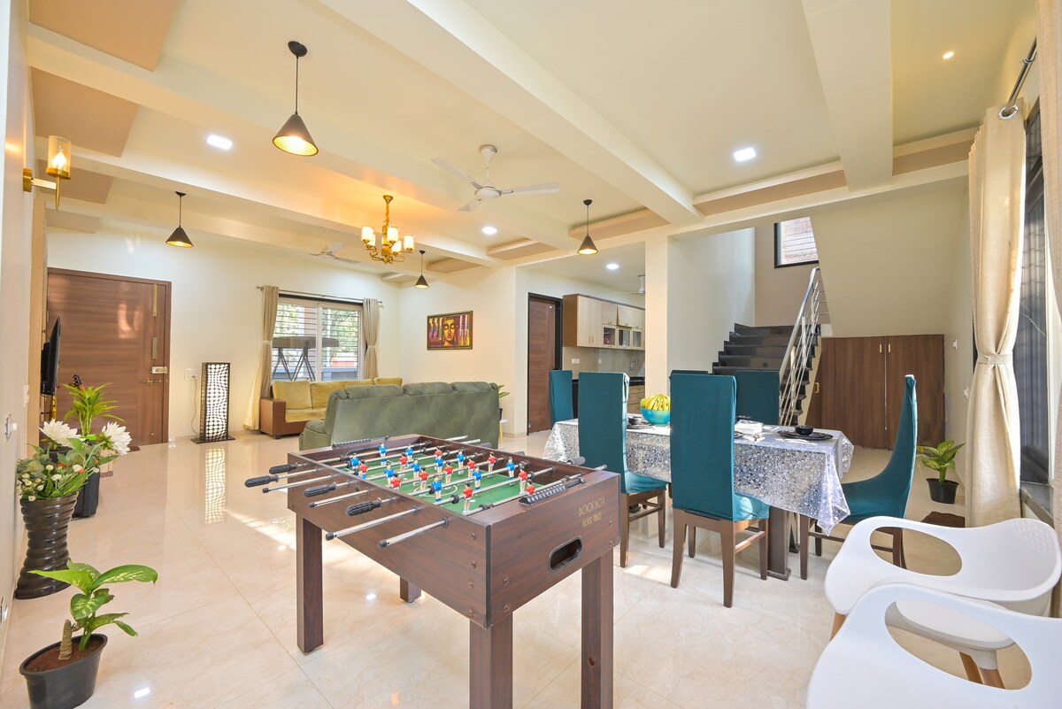 5BHK - Costa Fortune Villa - Tap to explore photos