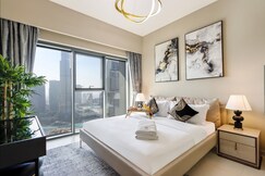 ELIVAAS Curated 3BR Suite with Burj and Fountain Views