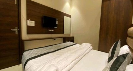 Blossom Inn 400m from Golden Temple Room Type - Deluxe Room