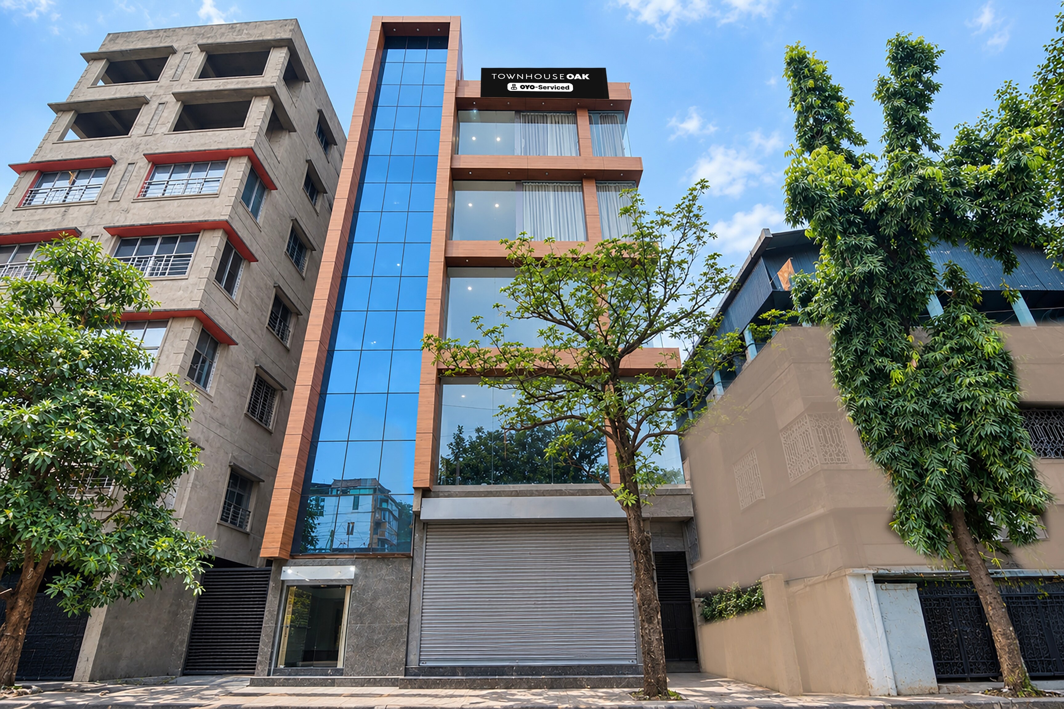 Townhouse Oak Howrah Junction Kolkata - Tap to explore photos