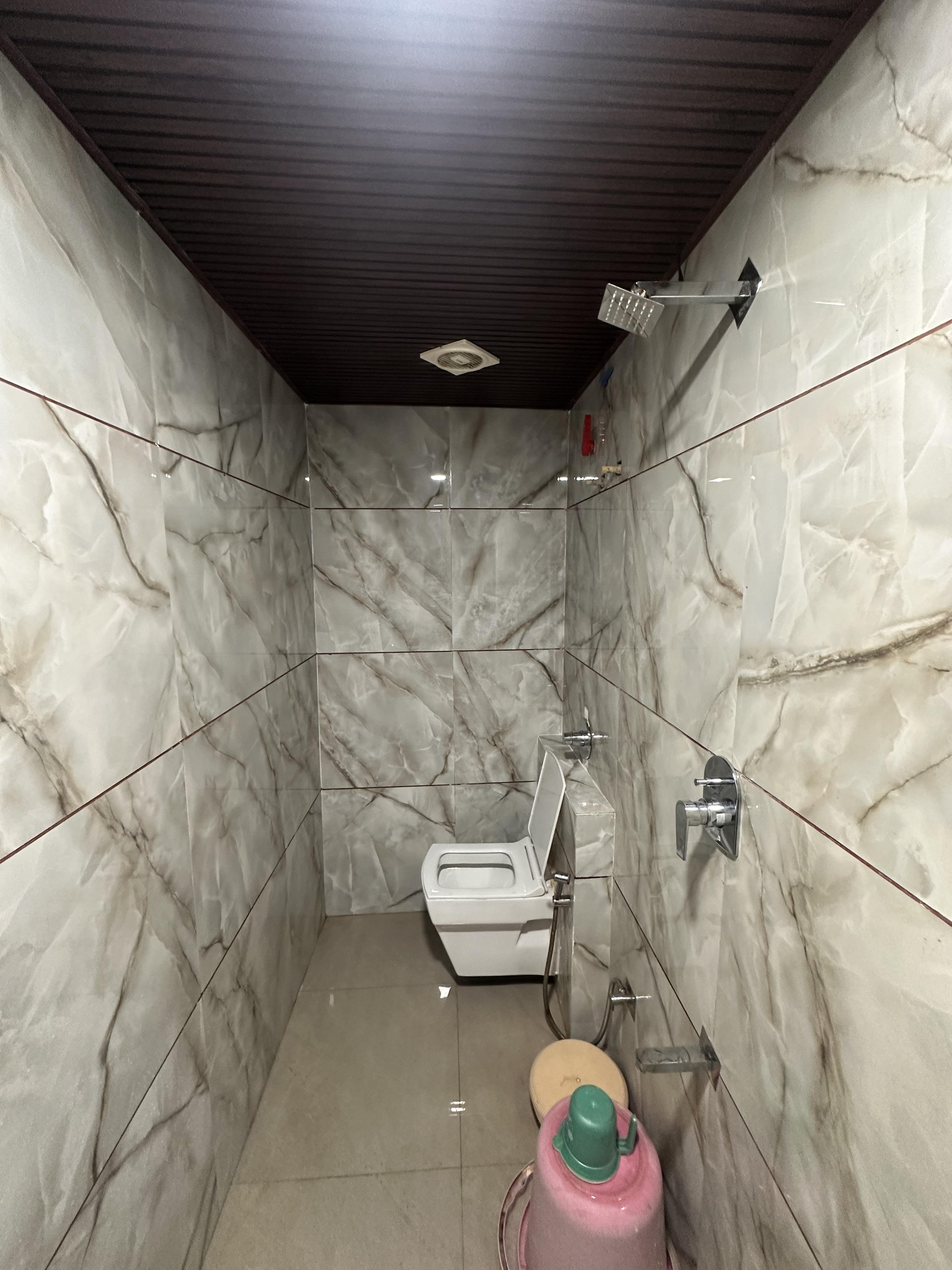 Hotel Rimoon - Tap to explore photos