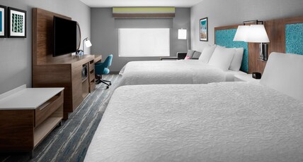 Hampton Inn by Hilton Phoenix-Biltmore Room Type - 2 QUEEN BEDS NONSMOKING