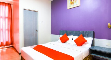 Hotel O Esplanade Room Type - Deluxe Queen