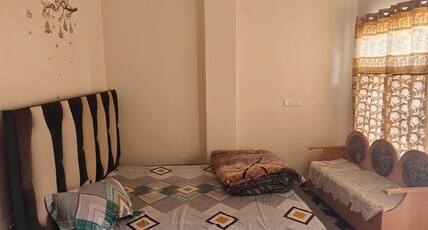Navalya Homestay Room Type - Deluxe room with mountain view 