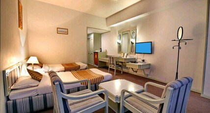 Hotel Venice Room Type - Deluxe Room twin bed