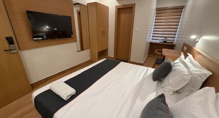 Hotel Jaiman 50 M from Gandhi Nagar Railway Station Room Type - Super Deluxe Hotel Jaiman 50 M from Gandhi Nagar Railway Station Room Type - Super Deluxe