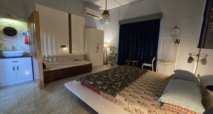 Solarium Suite Terrace Unit (premium) Room Type - Solarium Suite Terrace Unit (premium)