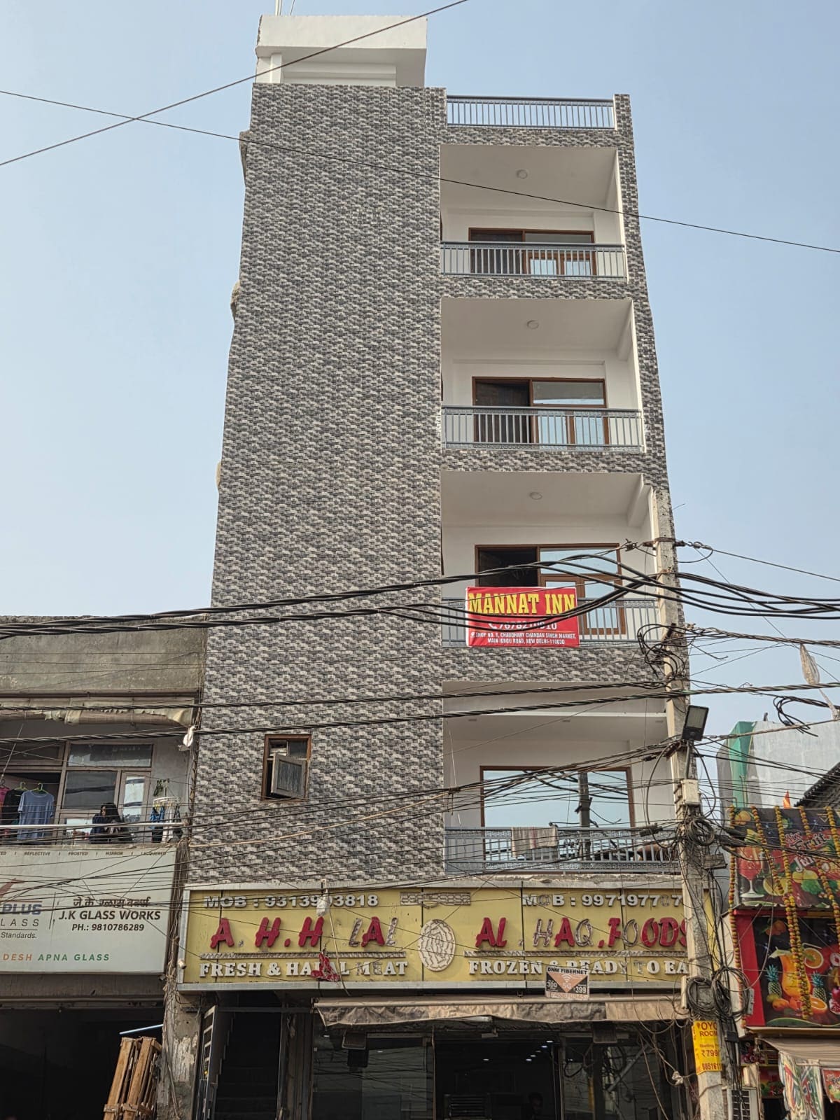 Mannat Inn Saket - Tap to explore photos