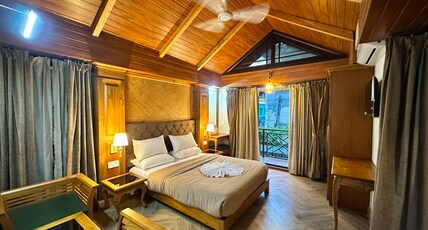 Abigail Niwas Homestay | Rooms & Pool Room Type - Premium Cottage with Queen Bed