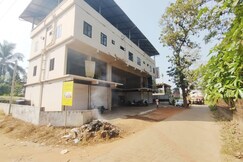 Golden Teak Tourist Home