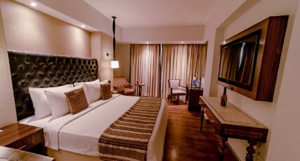 Sarovar Portico Jaipur Room Type - Premium Double - King Bed