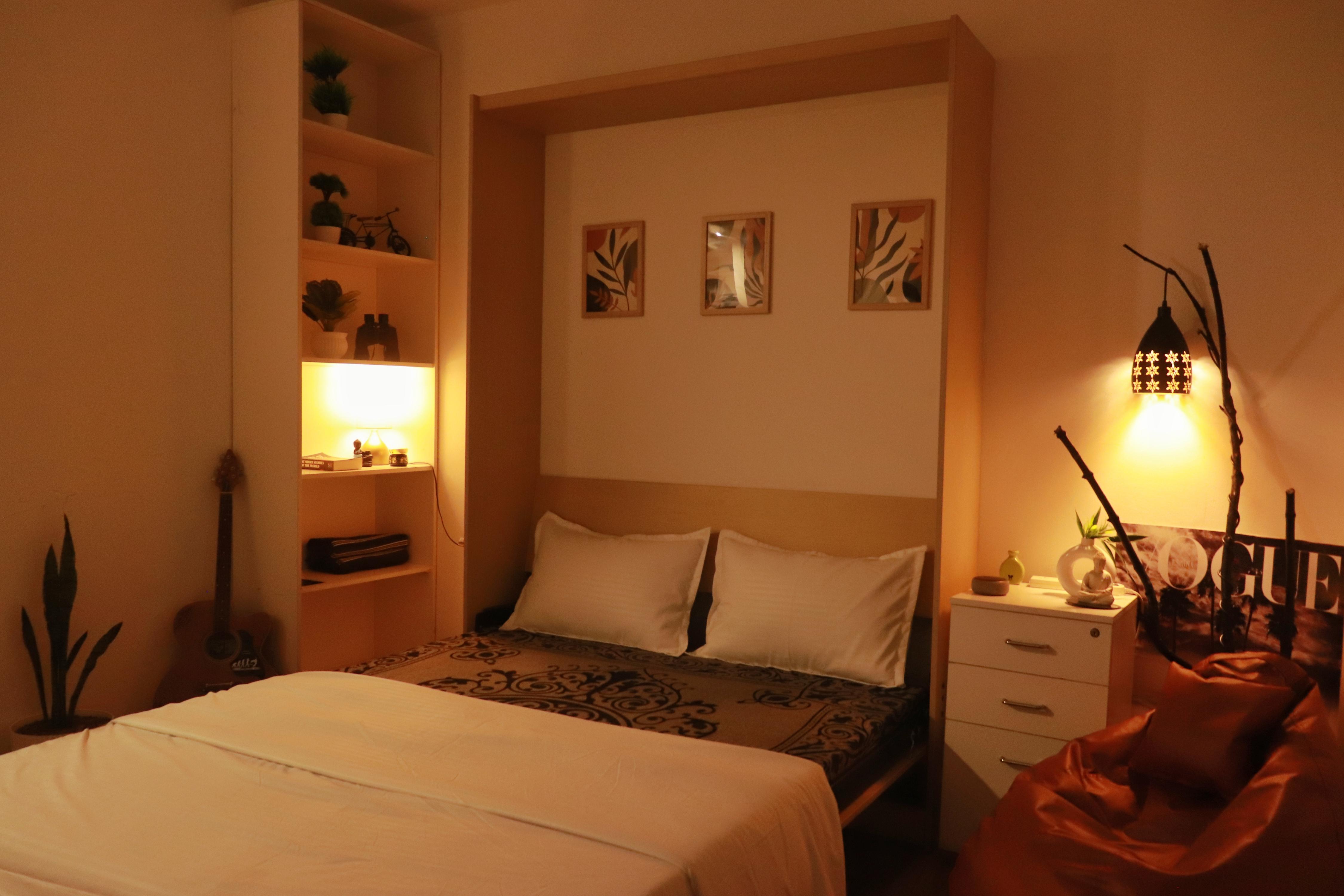 Panoramic City Views -15th Floor Studio Apartment - Tap to explore photos
