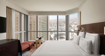 Swissotel Makkah Room Type - Junior suite Haram Partial View Swissotel Makkah Room Type - Junior suite Haram Partial View