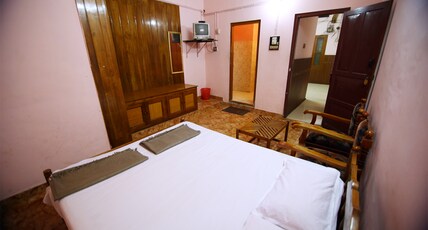 Royal Residency Erumeli Room Type - Double Non Ac Room