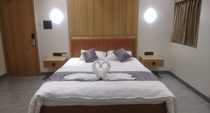 Hotel Neel Room Type - Suite AC Room with Attached Bathroom