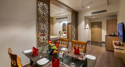 Lords Inn Somnath - Pure Veg Room Type - Suite Room