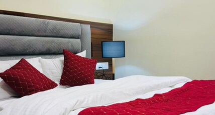 HOTEL VEDIKA PALACE Room Type - Deluxe Room