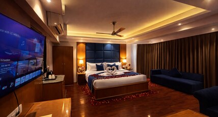 Welcome Hotel  Dal View (Lakeside Location) Room Type - Executive Suite Room - Lake View