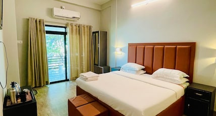 Aryan Marriage Garden Room Type - Bedroom 105 (Delux)