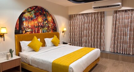 Hotel Royal Galleria Room Type - Super Deluxe Room