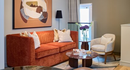 Cheval Phoenix house  Room Type - Deluxe Loft Open Plan One Bedroom Apartment with Sofabed