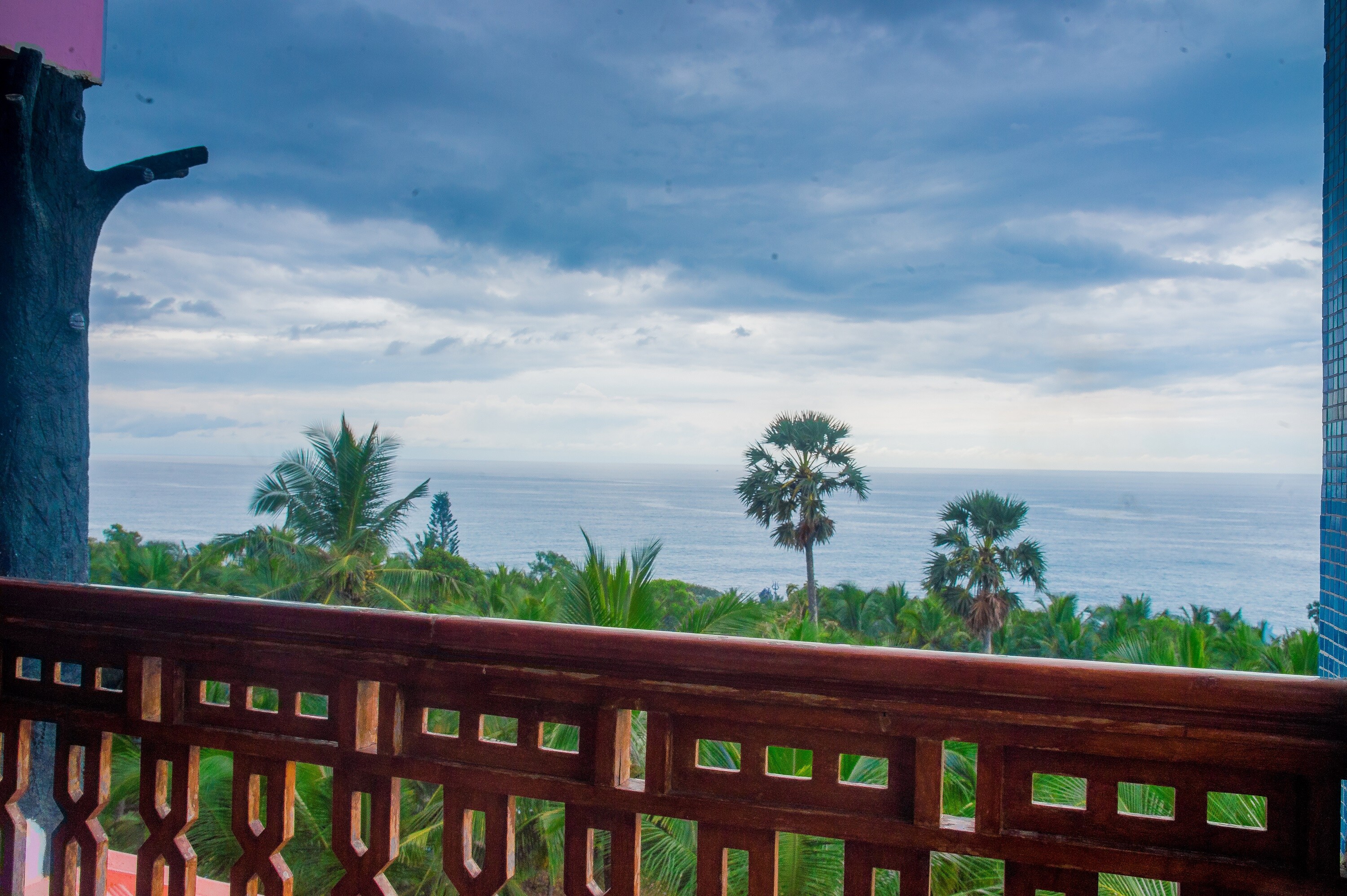 Sun Tara Beach Resort - Tap to explore photos