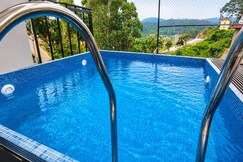 Butterfly luxury homestay